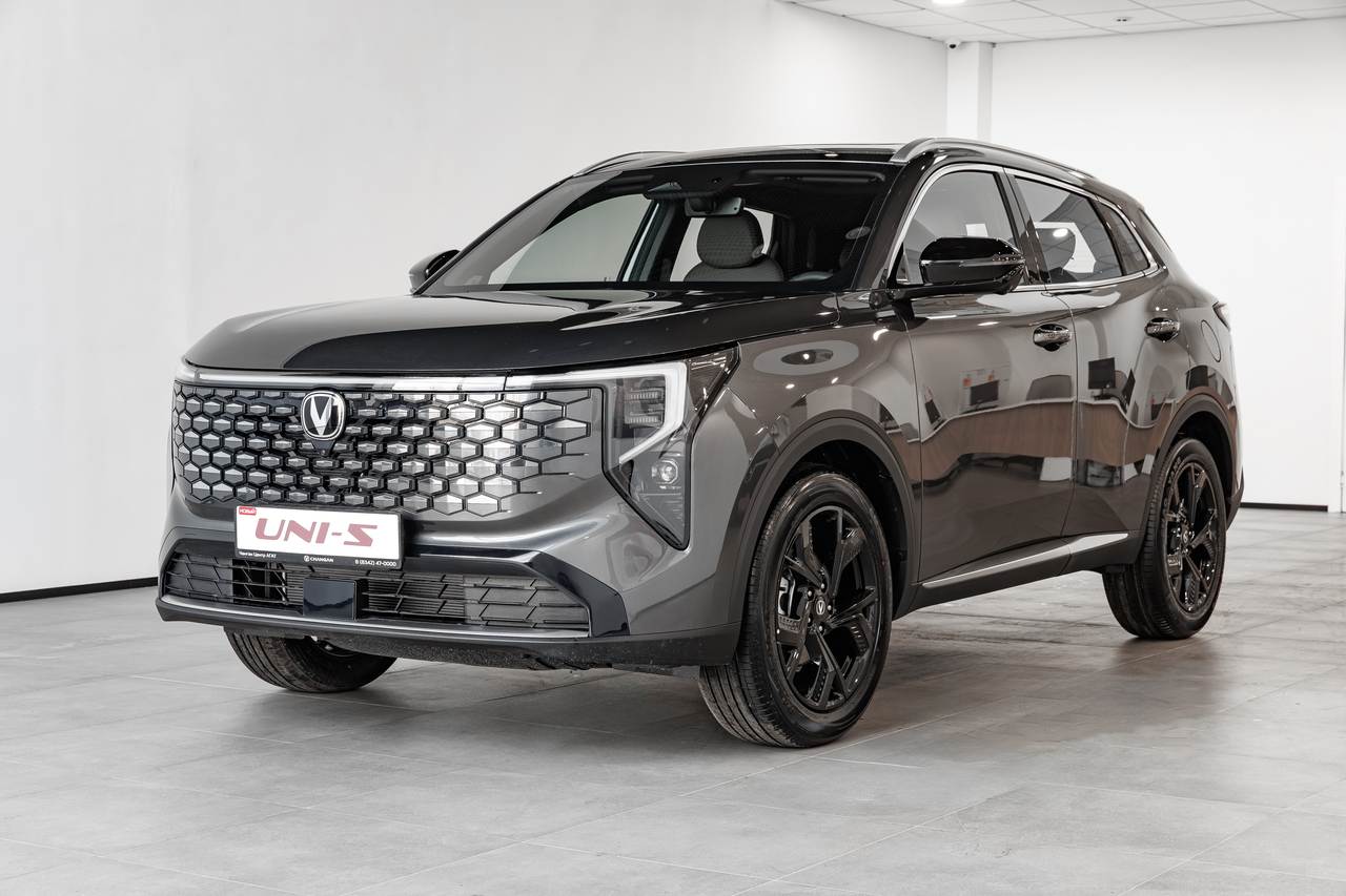 Changan UNI-S IV 1.5T робот. Техно 147 л.с. полный привод 26 г.в