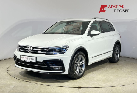 Volkswagen Tiguan II Рестайлинг 2018 года с пробегом 158 402 км