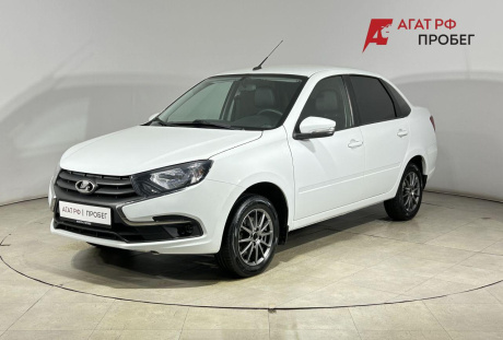 LADA Granta седан 2023 года с пробегом 93 960 км