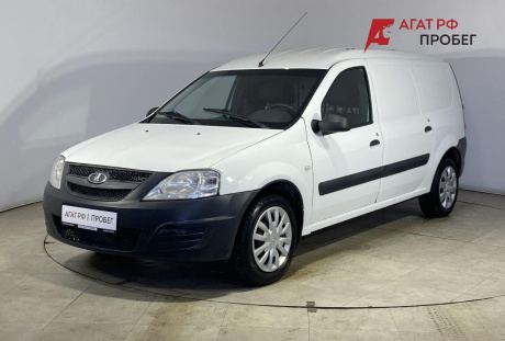 LADA Largus Фургон 2017 года с пробегом 143 410 км