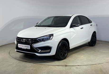 LADA Vesta 2025 года с пробегом 14 112 км