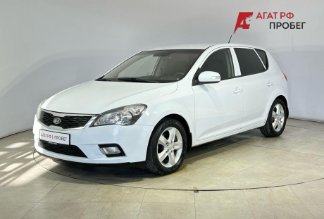 Kia Cee'd 2010 года с пробегом 250 343 км