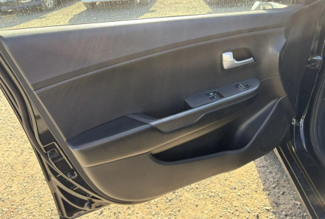 Kia Rio 2016 года с пробегом 143 660 км, фото 34