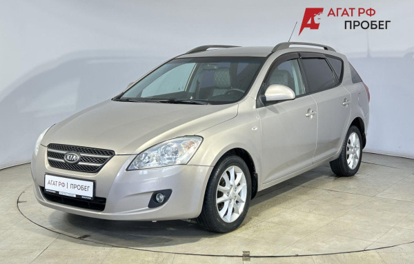 Kia Cee'd 2009 года с пробегом 204 756 км, фото 1
