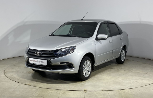 LADA Granta седан 2023 года с пробегом 77 462 км, фото 1