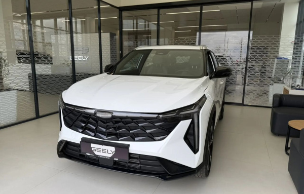 Geely Cityray Люкс/Luxury 1.5T 7 ст. робот. передний привод (147 л.с.)