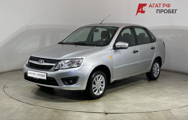 LADA Granta седан 2013 года с пробегом 187 558 км, фото 1