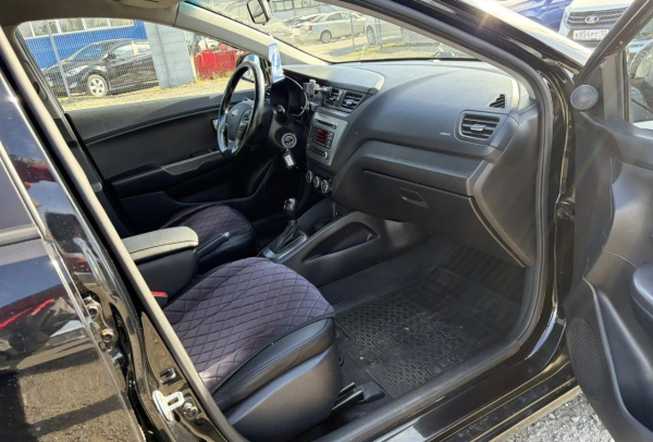 Kia Rio 2016 года с пробегом 143 660 км, фото 36