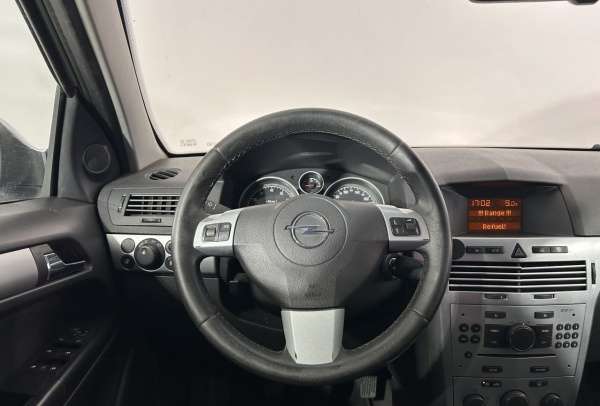 Opel Astra 2013 года с пробегом 322 000 км, фото 17
