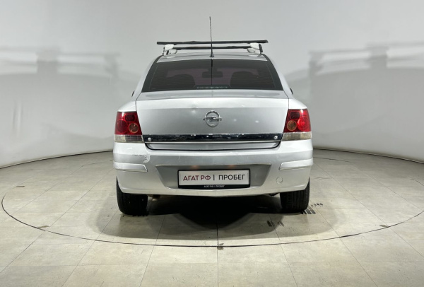 Opel Astra 2013 года с пробегом 322 000 км, фото 8